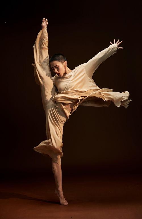 娱乐吃瓜酱2月16号的作品,明星幕后故事大曝光！