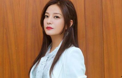 娱乐大晨姐吃瓜杨紫微博,杨紫微博吃瓜背后的故事